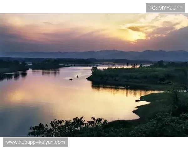 樊城赛事依托一号公路湖光秋色 选手期待来年再聚的美好愿景 樊城赛事依托一号公路湖光秋色 选手期待来年再聚的美好愿景